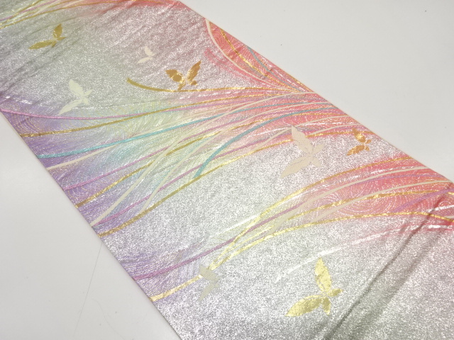 蝶に草葉模様織り出し　袋帯